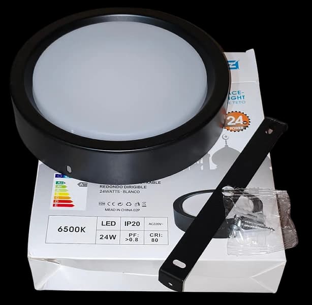 Luminaire LED en saillie — catalogue officiel, page 12
